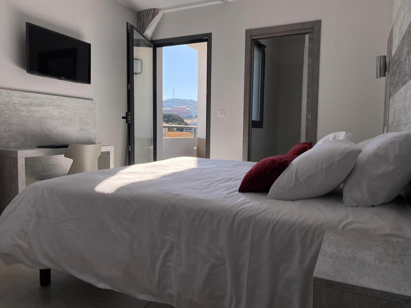 Hotel L'Isula Marina LʼÎle-Rousse 部屋 写真